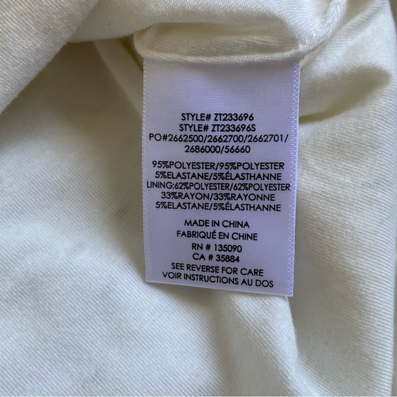 COPY - Z Supply Eyelet Puff sleeved crop top M - Picture 3 of 3